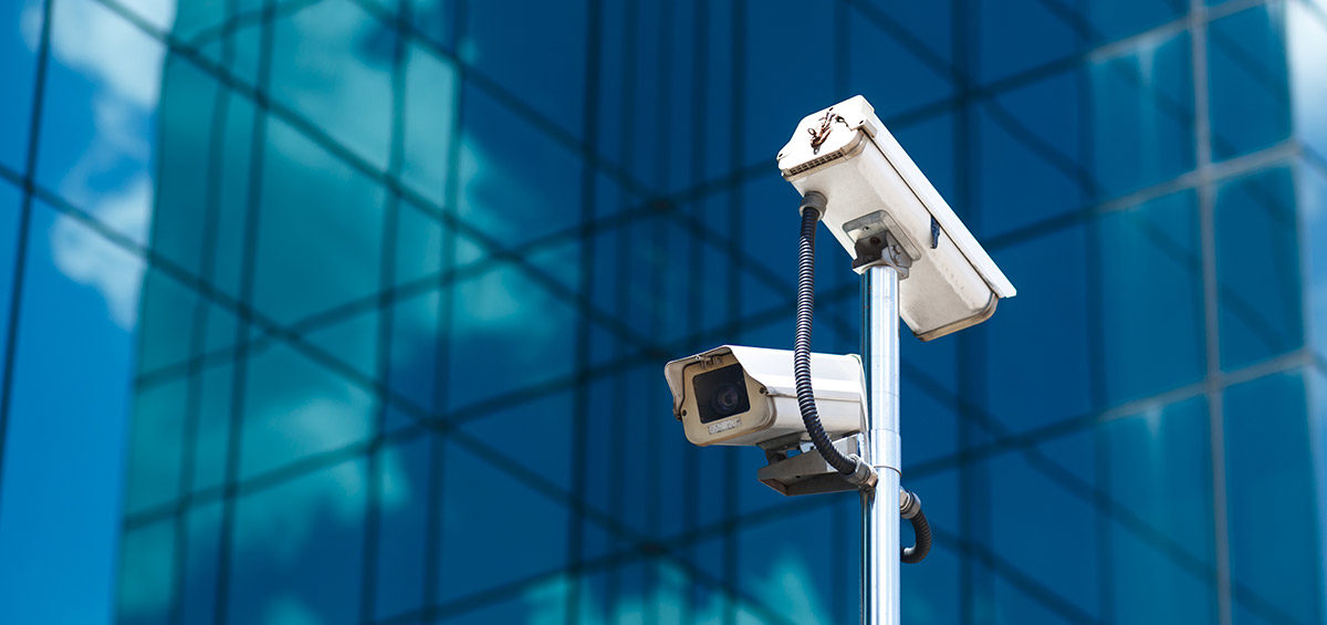 Servicio-de-vigilancia-24-horas-1200×565